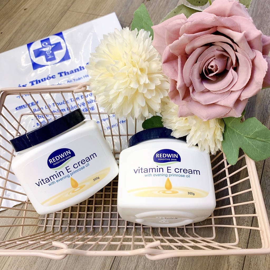 Kem dưỡng da REDWIN Vitamin E Cream và hoa anh thảo 300g của Úc giúp mềm mịn da | BigBuy360 - bigbuy360.vn