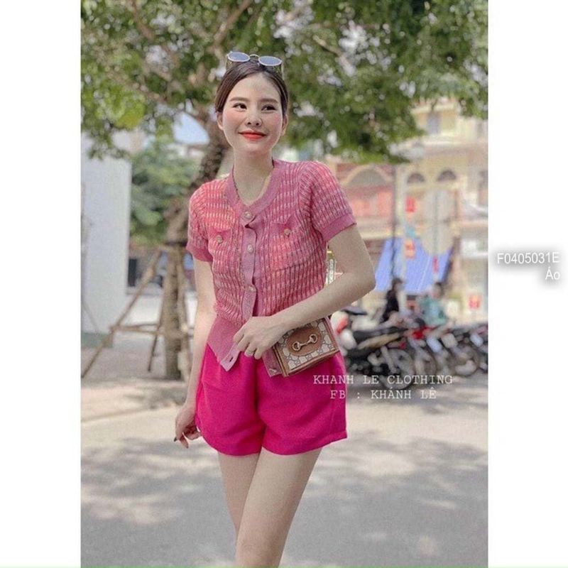 Áo len hồng gài nút 2 túi ngực cổ tròn tay ngắn hàng Quảng Châu 0405