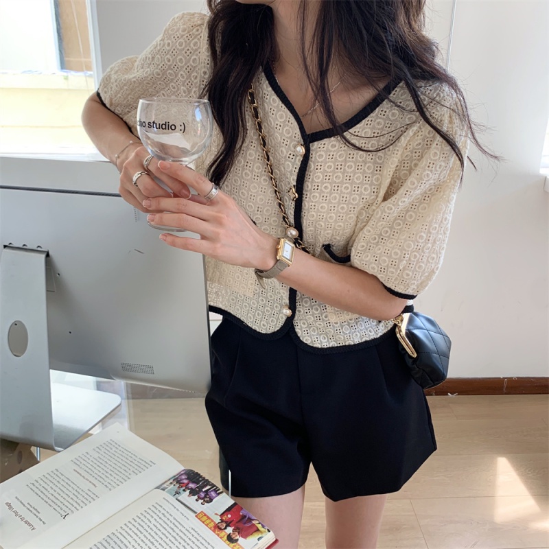 Áo Kiểu Tay Ngắn Khoét Lỗ Màu Sắc Tương Phản Dễ Phối Đồ Thời Trang Mùa Hè Dành Cho Nữ