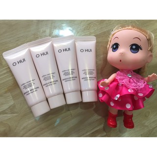 sữa rửa mặt ohui miracle moistrue 40ml