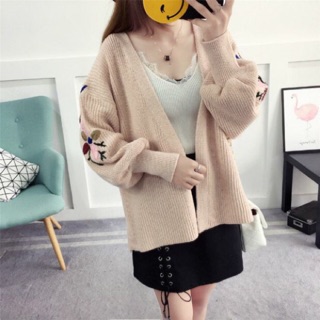 [SẴN] áo khoác cardigan len tay bồng thêu hoa (ảnh thật)