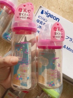 Bình Sữa Pigeon 160ml/240ml Cho Bé Sơ Sinh