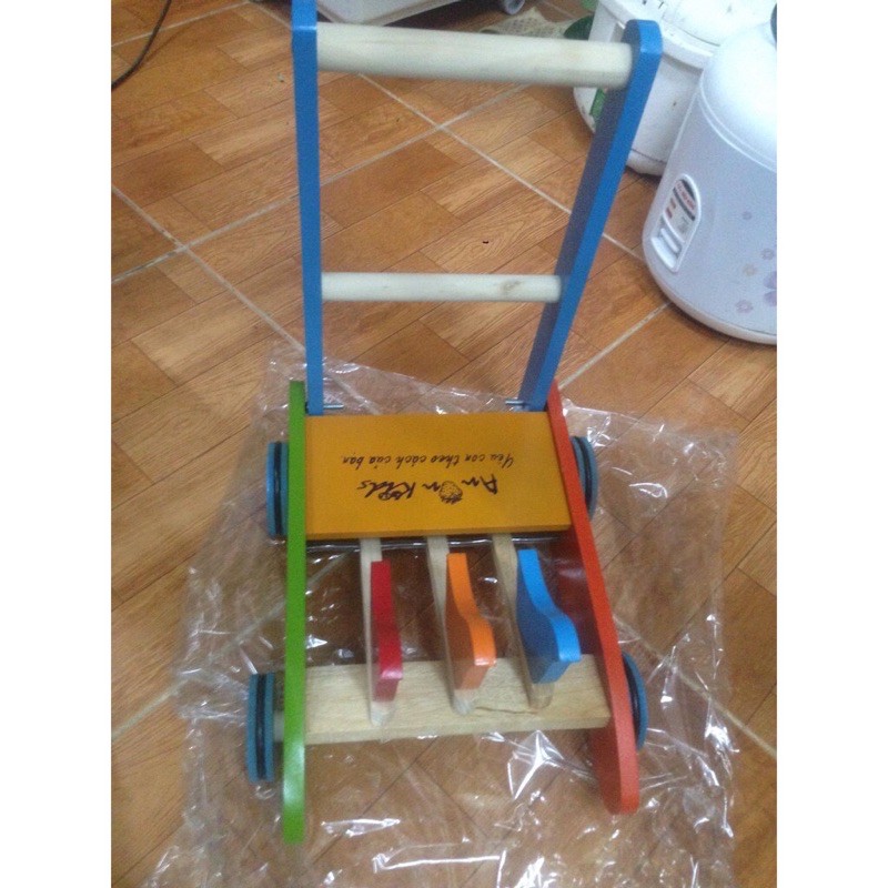 Xe tập đi gỗ 3 xon gà cho bé