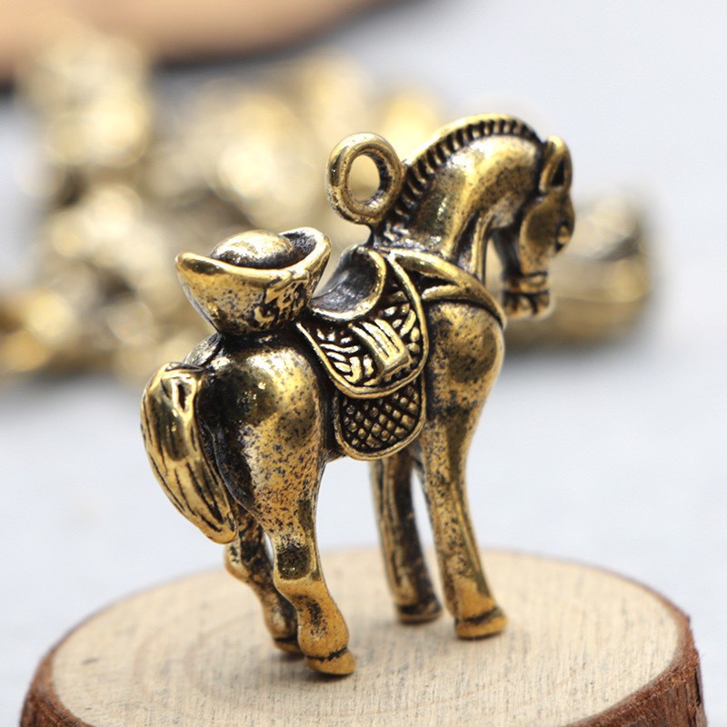 Tượng đồng mini tuổi Ngựa bằng đồng thau chế tác thủ công dùng để trang trí bàn làm việc oto đem lại may mắn tài lộc