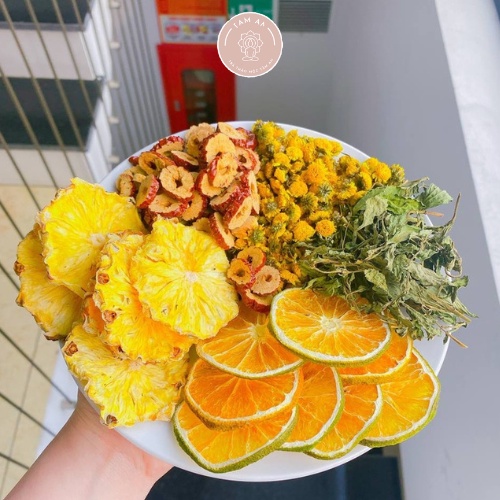 Trà Hoa Quả Detox Sấy Khô Gồm: Cam, Dứa, Táo Đỏ, Hoa Cúc, Cỏ Ngọt Thanh Mát Dưỡng da