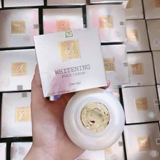 KEM FACE PHÁP DƯỠNG DA MẪU MỚI CAM KẾT CHÍNH HÃNG