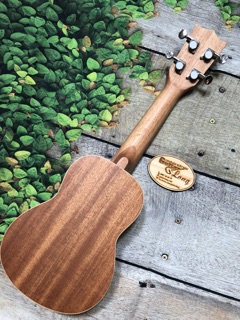 Đàn Ukulele Soprano Flight Miệng Hoa - CB2