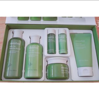 Set INNISFREE sáng da trà xanh