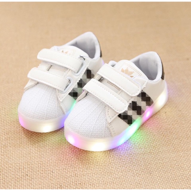 Giày Das size 32