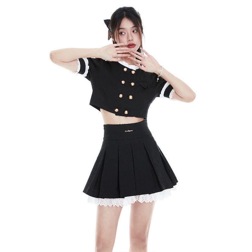 Set áo croptop tay ngắn viền bèo tiểu thư và chân váy xòe phối ren