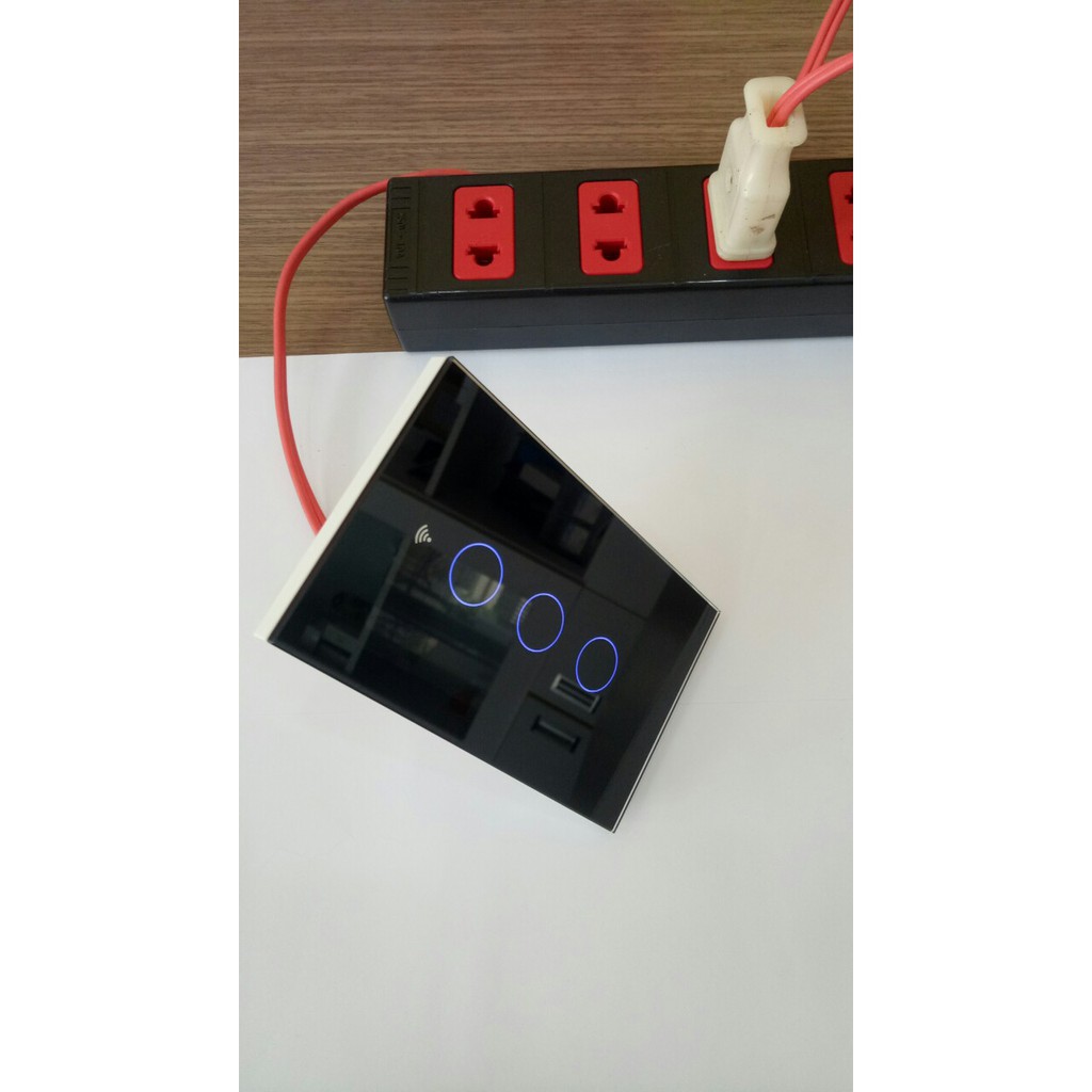 Công Tắc Đèn WIFI Thông Minh Mẫu Mới Tuya Smartlife WS-US3-RFB-N