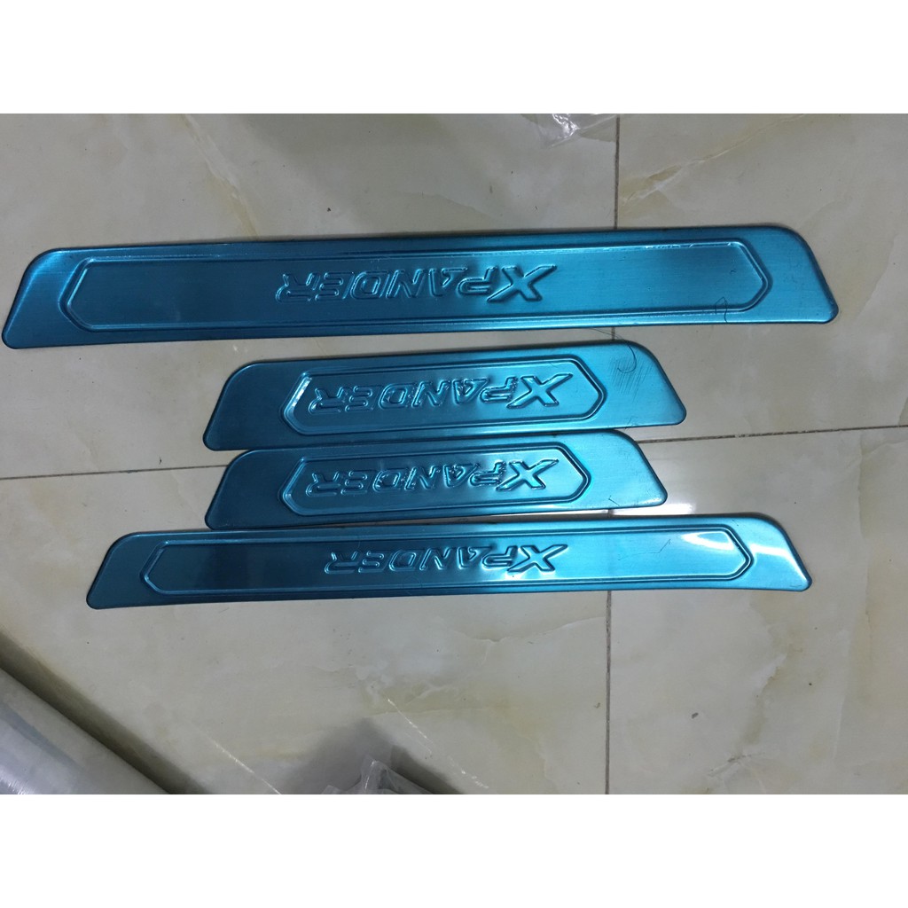 Bậc ngoài theo xe XPANDER 2019 inox