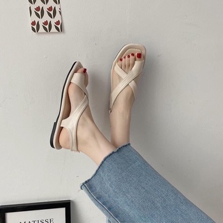 sandal xỏ ngón
