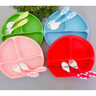 Khay silicon đế hít cho bé ăn dặm BlW