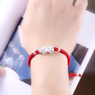 Vòng Tay Tỳ Hưu Bạc Thái Tết Chỉ Đỏ May Mắn Tài Lộc