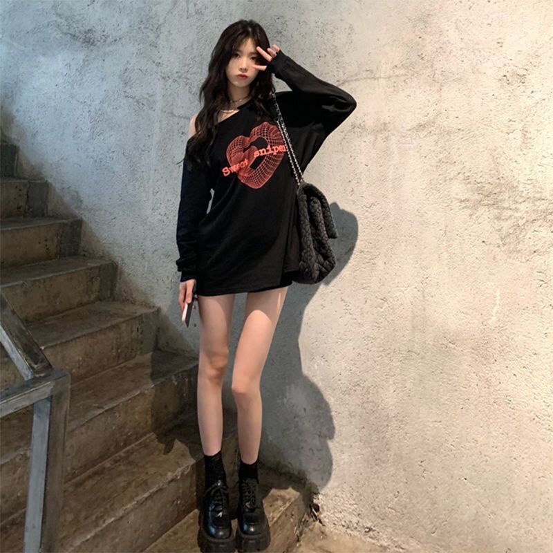 ÁO LỆCH VAI DÀI TAY MIX DÂY TRÂN CHÂU IN HÌNH HOẠ TIẾT