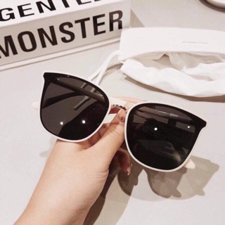 Kính râm GM nữ viền trắng cực hót