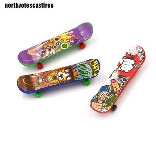 1 Ván Trượt Ngón Tay Mini Bằng Nhựa