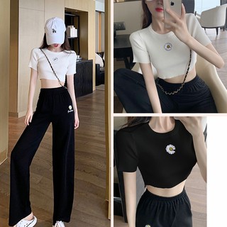 Set áo croptop và quần ống rộng thêu HOA CÚC