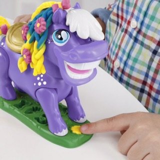 Đất nặn ngựa con vui vẻ Play Doh (TN)