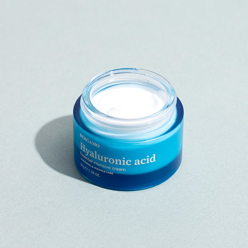 Kem dưỡng da chuyên sâu Bergamo Hyaluronic Acid Essential Intensive Cream 50g