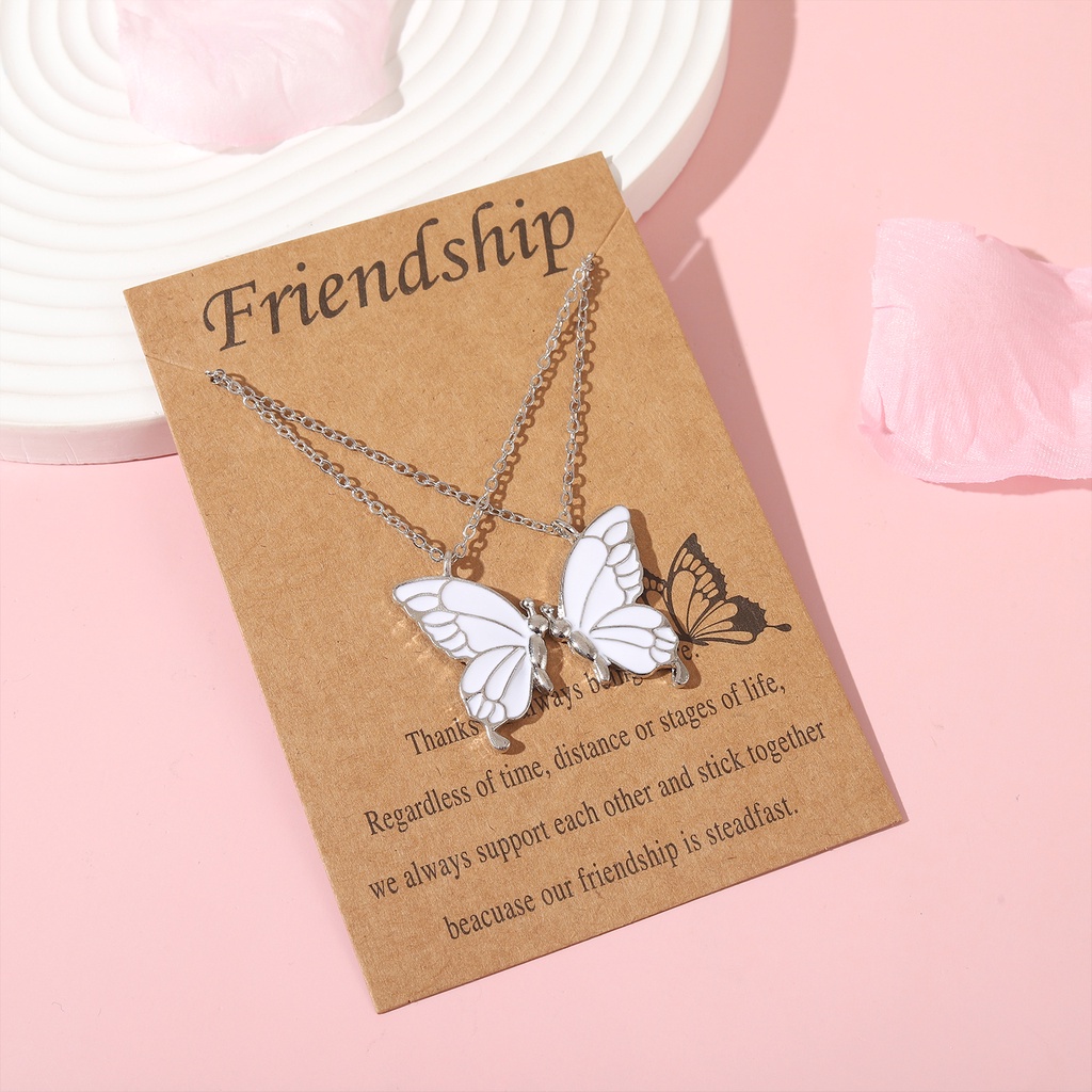 Vòng cổ Kim Loại Mặt Hình Bướm Hoạt Hình Màu Trắng Bạc Sáng Tạo Làm Quà Tặng Cho Bạn Bè