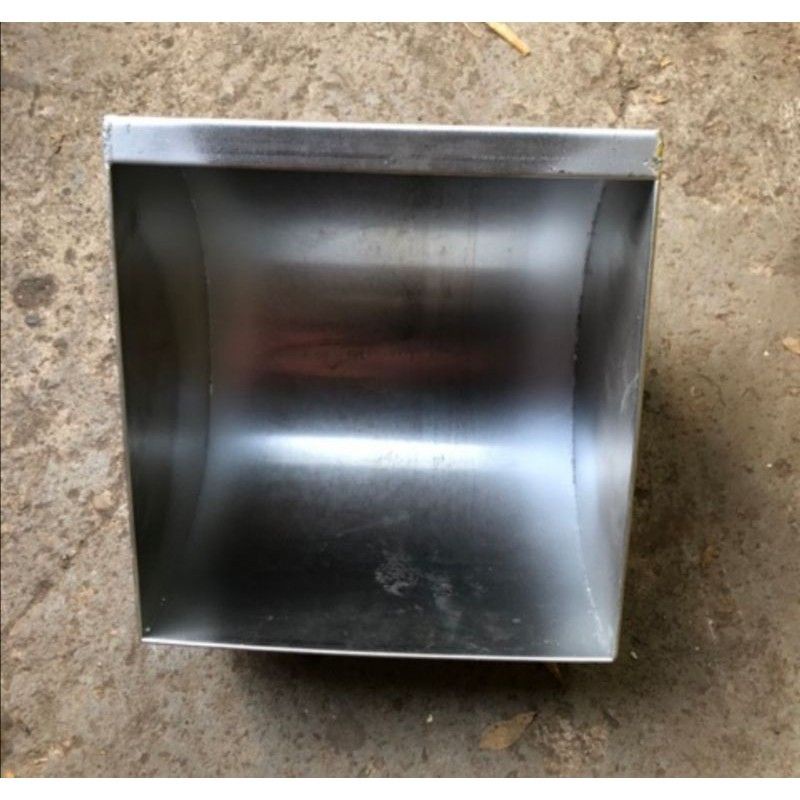 Máng lợn hình gầu bền đẹp , inox 304
