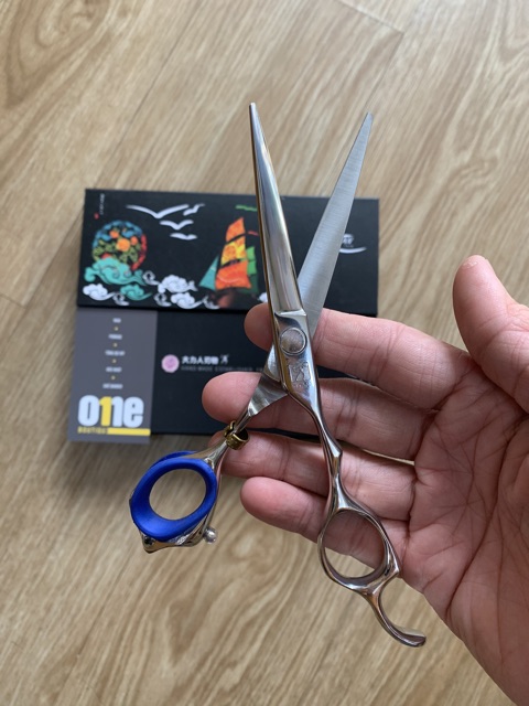 KÉO CẮT TÓC TITAN AT-03 chuyên dùng cho barber / salon