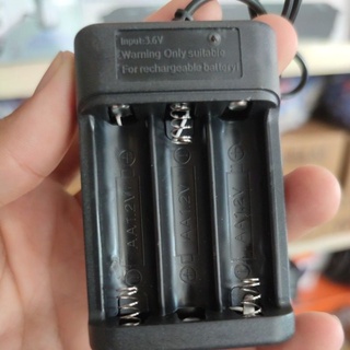 Bộ sạc Pin aa Ni 3 pin cổng usb