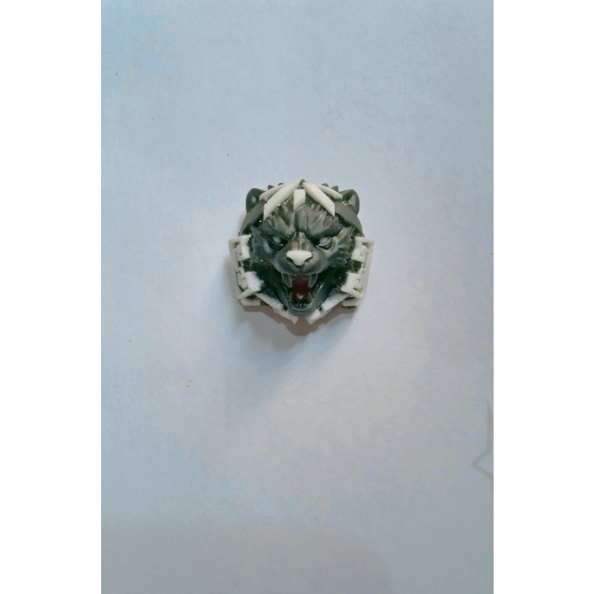 Keycap artisan gấu fnatic  trang trí bàn phím cơ gaming.