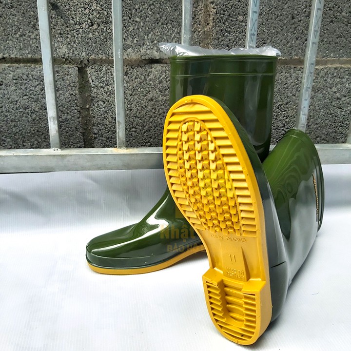 Ủng đi mưa ủng đi mưa người lớn màu rêu vàng Thùy Dương chấm thấm nước và trơn trượt tối đa