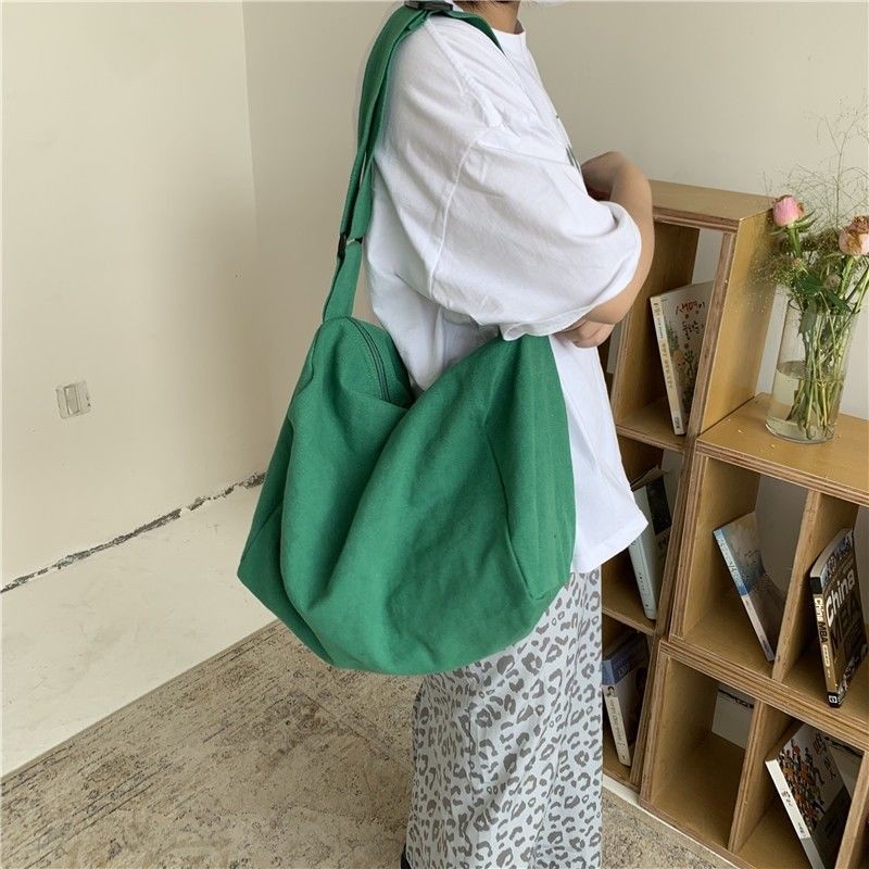 Túi canvas đeo vai sức chứa lớn phối màu trơn thời trang Hàn Quốc năng động cho nữ