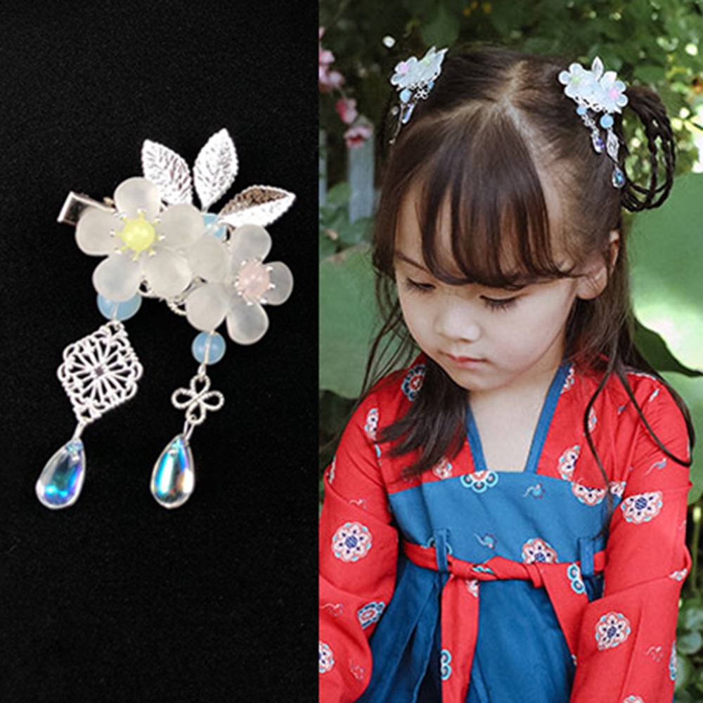 1 Kẹp Tóc Hình Lá Tua Rua Đính Pha Lê Dùng Trang Trí Tóc Cô Dâu