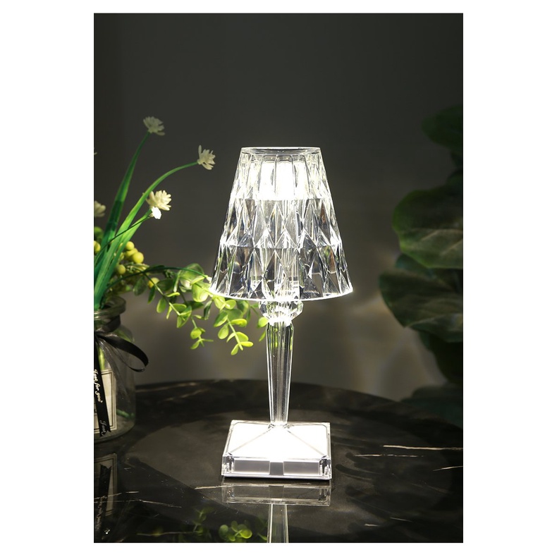 Đèn Ngủ Pha Lê Để Bàn Trang Trí Phòng Có 3 Chế Độ Sáng 3 Màu Siêu Xinh Kiểu Dáng Đèn Ngủ 3D Sang Chảnh Kèm Dây Sạc
