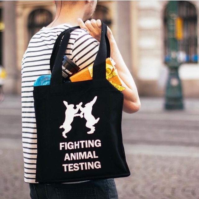 Túi Fighting Animal Testing bag - LUSH