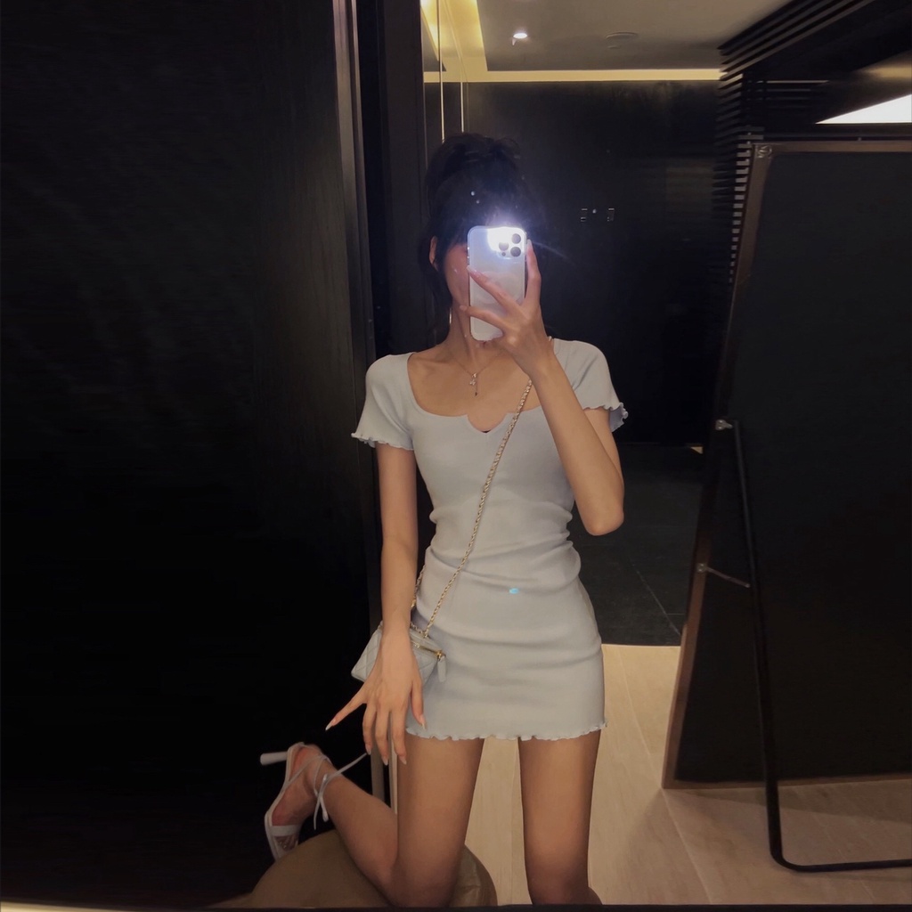 DUNEA Đầm Dệt Kim Tay Ngắn Cổ Vuông Thiết Kế Trẻ Trung Cho Nữ