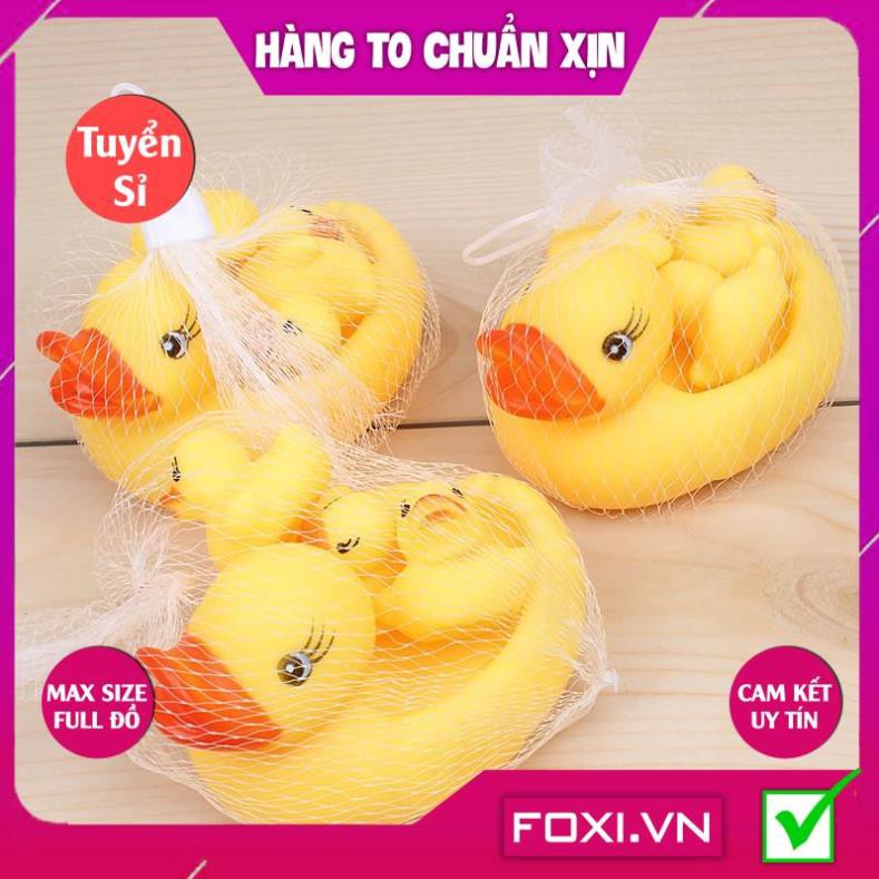 Đồ Chơi Vịt Cao Su Bơi Nước Foxi-Chú Vịt Màu Vàng Phát Ra Âm Thanh Vui Nhộn Trong Bồn Tắm Cho Bé