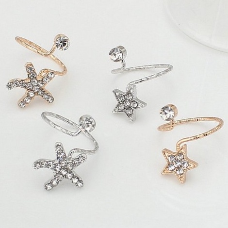 Nhẫn xoắn - Chất liệu hợp kim mạ vàng đính đá