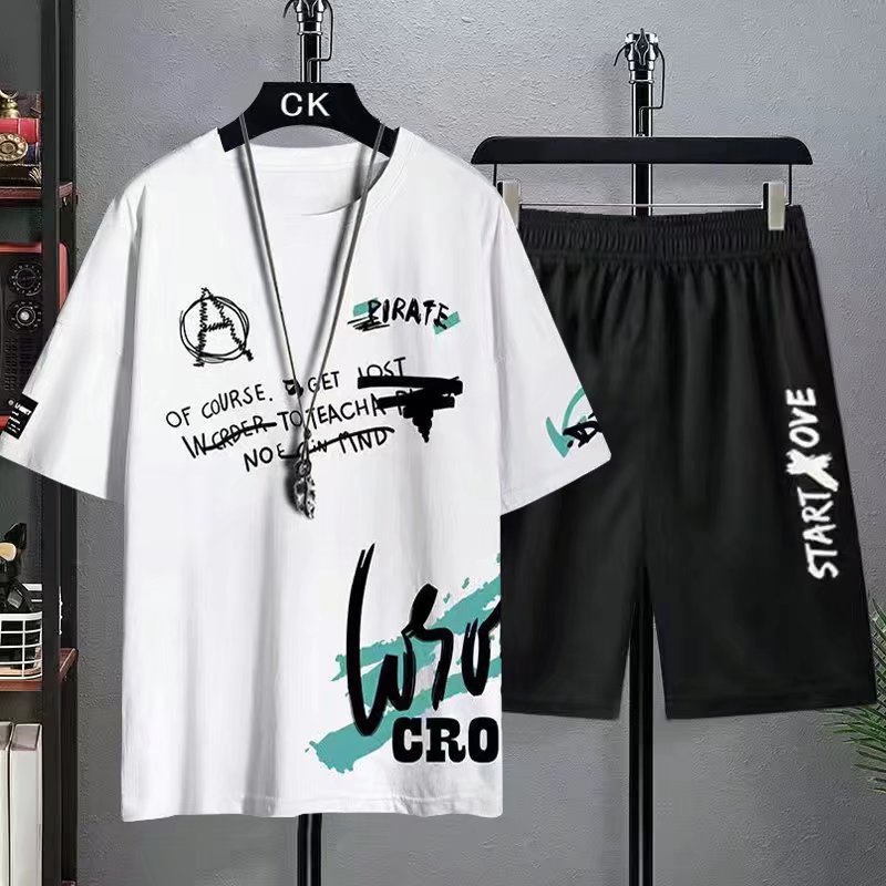 Áo phông nam + quần short Phù hợp với thời trang mùa hè Phiên bản Hàn Quốc Xu hướng thể thao lỏng lẻo in Áo phông in hình nam Cặp đôi Phù hợp với quần đùi năm điểm đa năng Phù hợp với