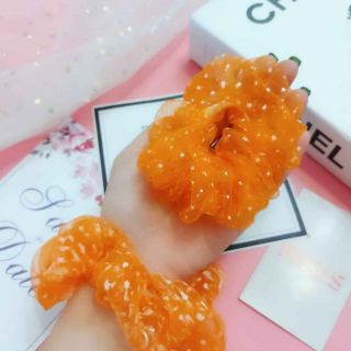 Cột tóc vải Voal Scrunchies chấm bi trắng