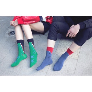 Tất/vớ cao cổ cá mập Shark Sock