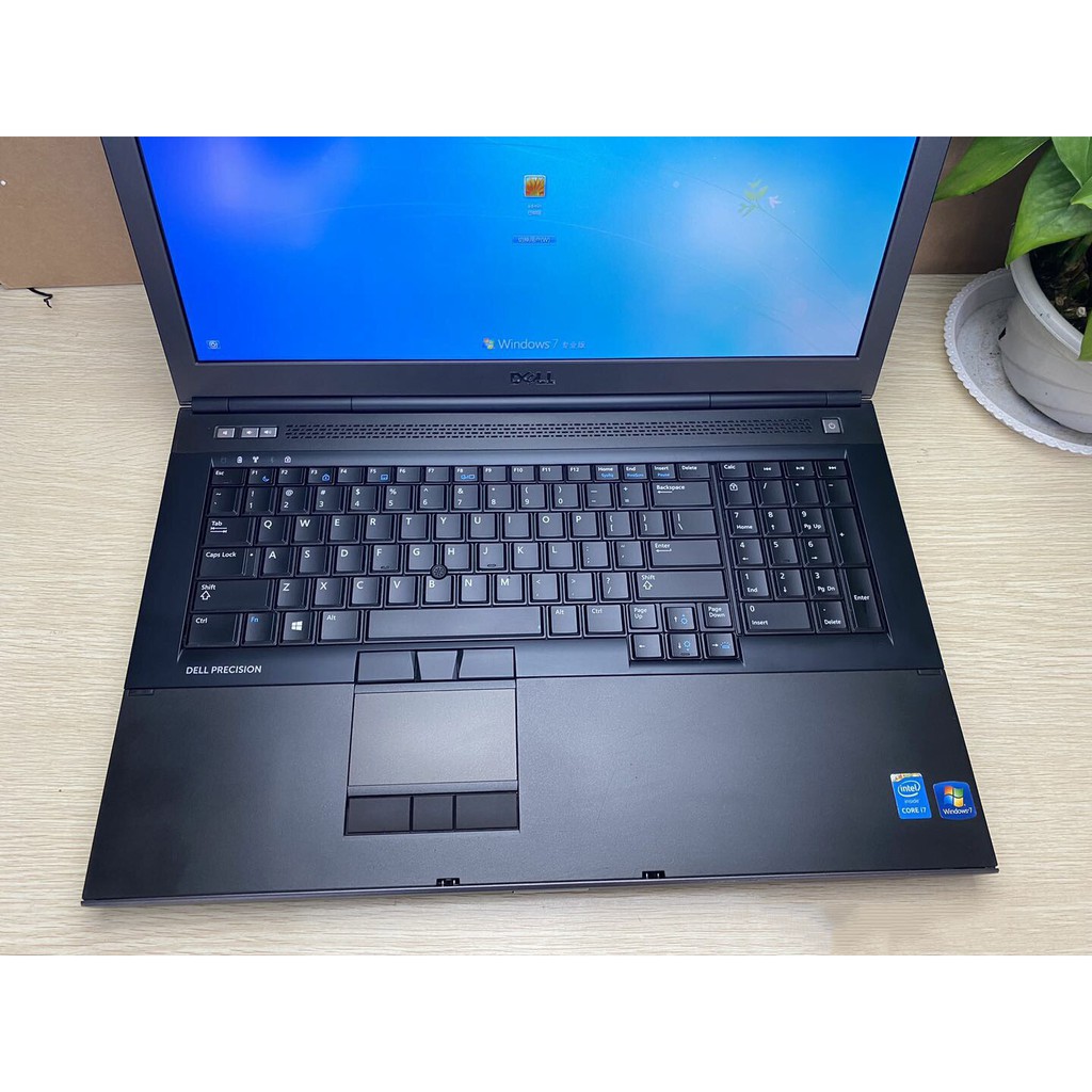 Laptop máy trạm Dell Precision M6800 Core i7-4800QM, 16gb Ram/256gb SSD/VGA Quadro K3100M/17" Full HD