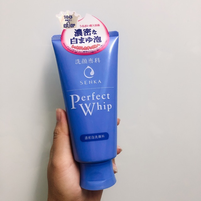Sữa rửa mặt Perfec whip Nhật bản