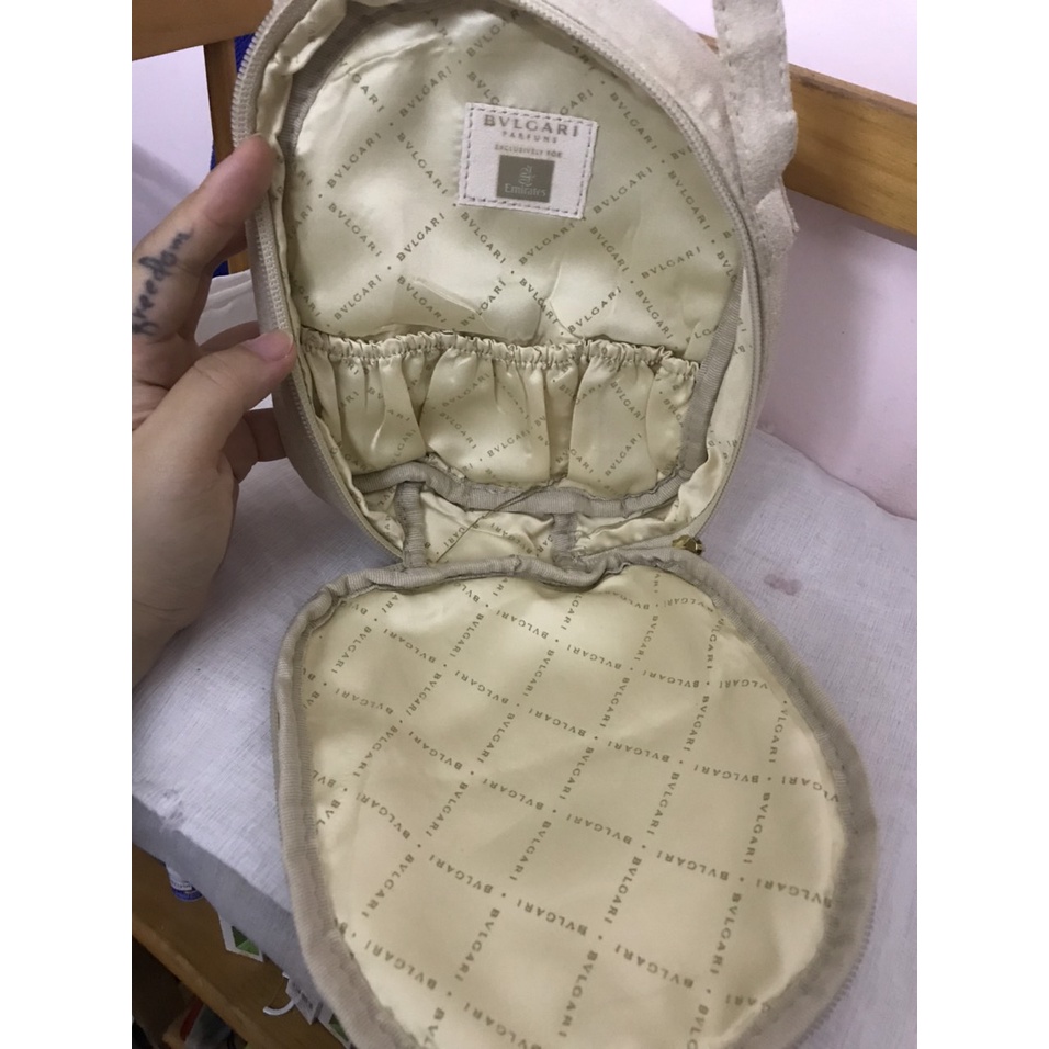 Túi đựng mỹ phẩm hiệu Bvlgari