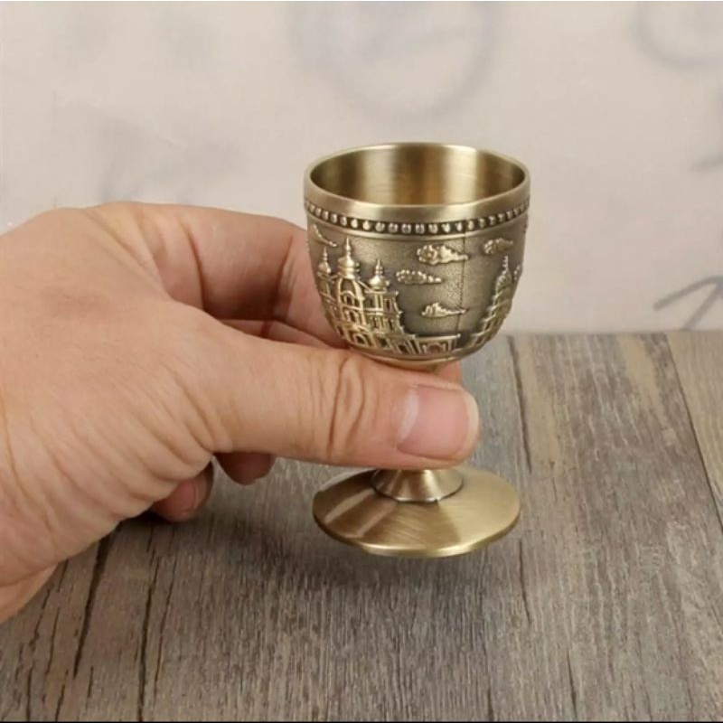LY RƯỢU KIỂU CỔ BẰNG ĐỒNG