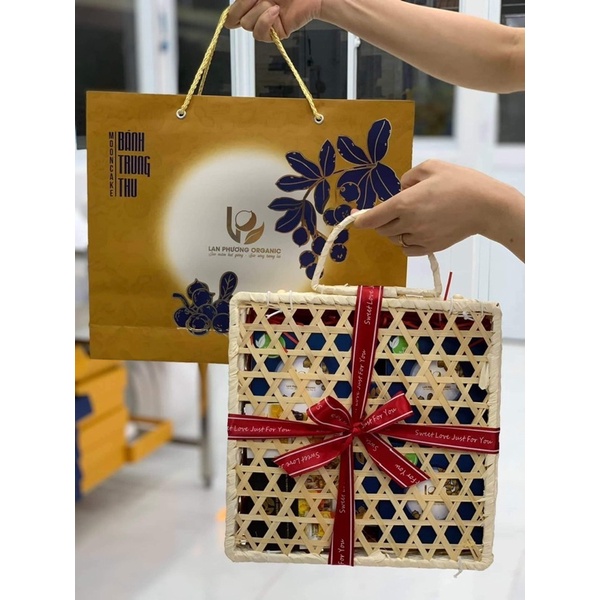 Siêu rẻ đẹp hộp tre đựng bánh đựng quà size 25*25H10cm