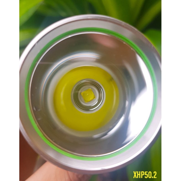 Đèn pin c8 XHP50.2 phiên bản pin 21700 sạc trên thân Type-C sáng mạnh 3800 lumen