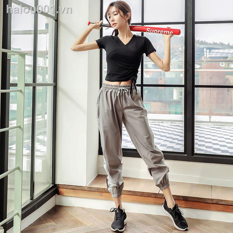 ✿Ready stock✿  Yoga clothes, sports suits, women s gym hot style morning running, net celebrity, professional fashion, high-end running clothes, spring and summer