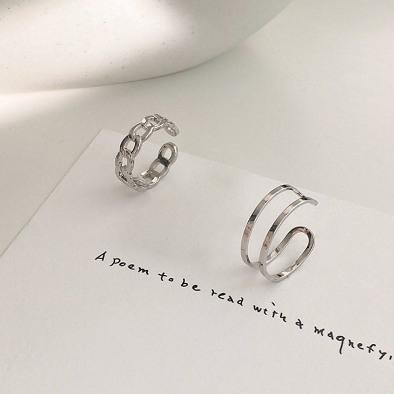 Nhẫn đeo tay thiết kế đơn giản cho nữ