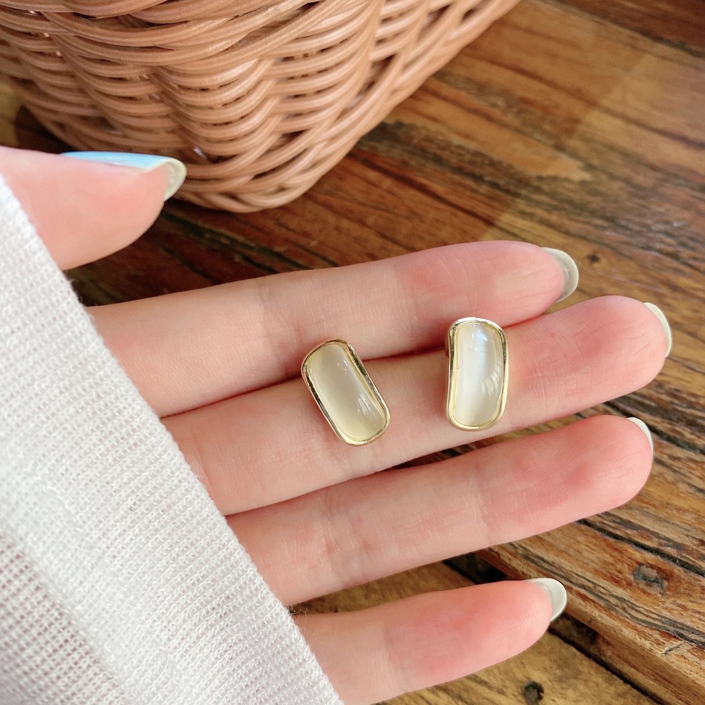 Khuyên Tai Hình Trái Tim Đính Đá Opal Thời Trang Hàn Quốc 2022